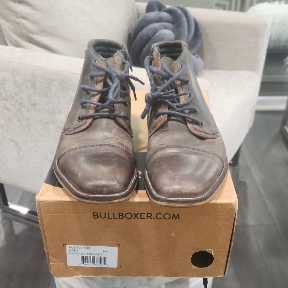 Men's Grey Leather Shoes - Picture 2 of 7